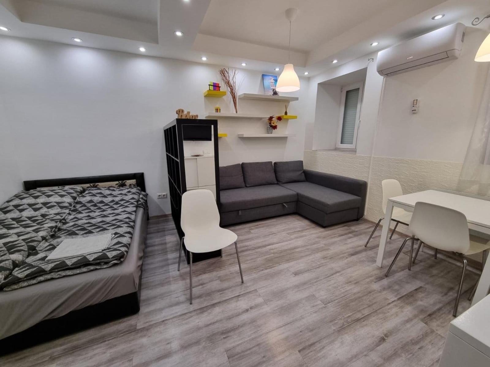 Cozy Family Apartment In Budapest — Photos 1